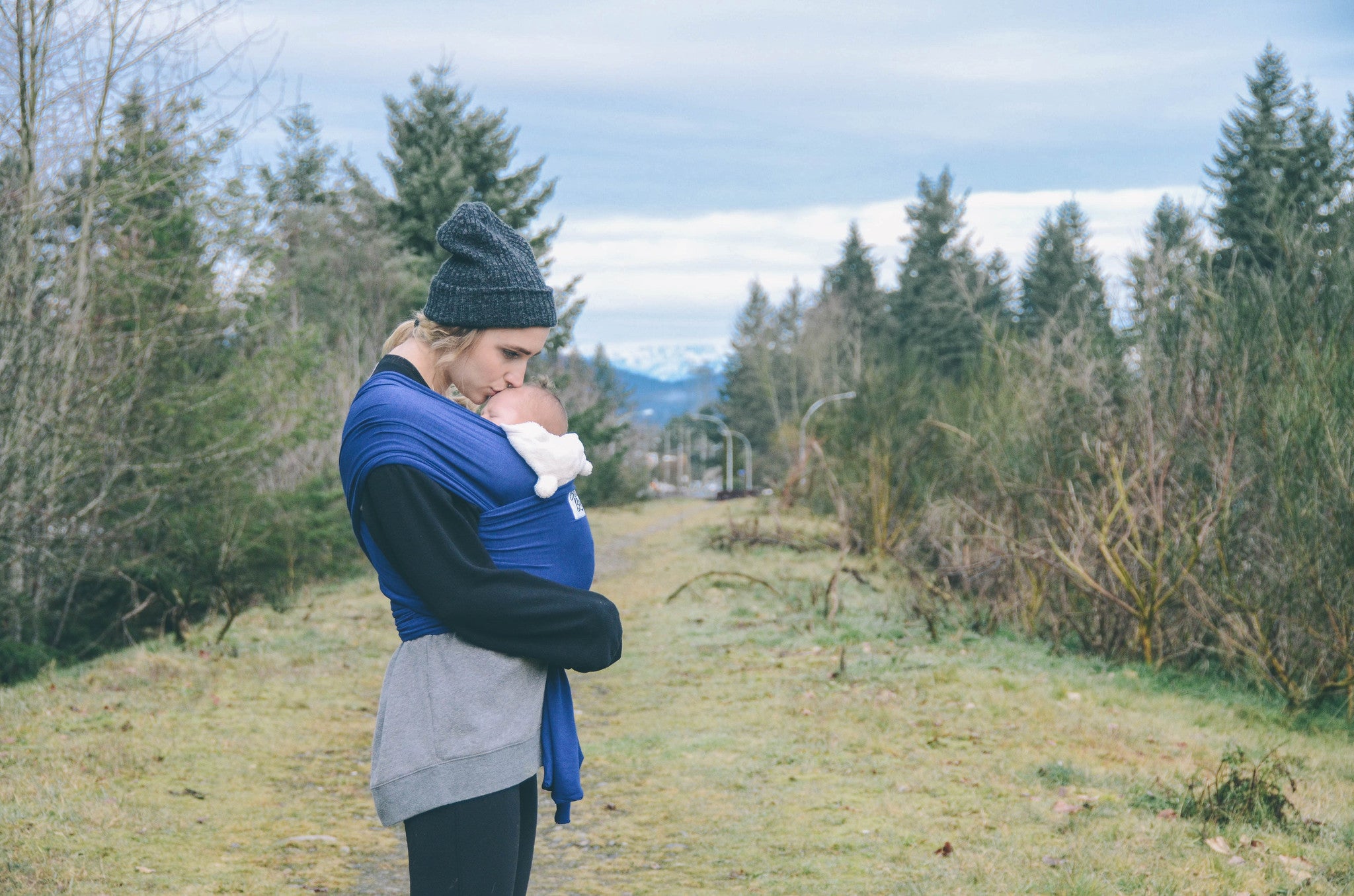 How to wear your baby safely in the Beluga Wrap