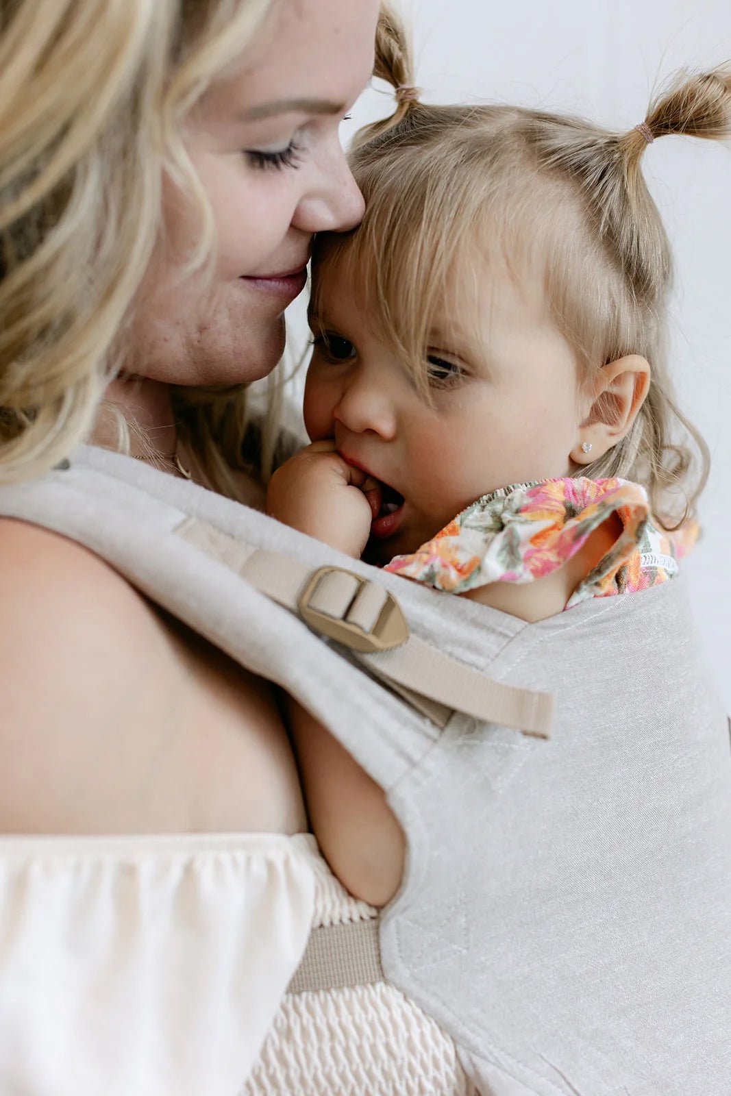 Dune - Cove Baby Carrier - Beluga Baby Carriers