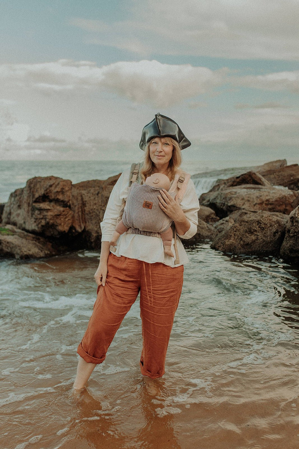 Lena Ombre Waffle Cove Baby Carrier - Beluga Baby Carriers